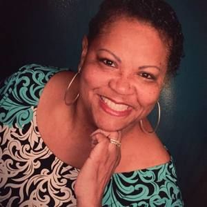 Meet your Posher, Leslye